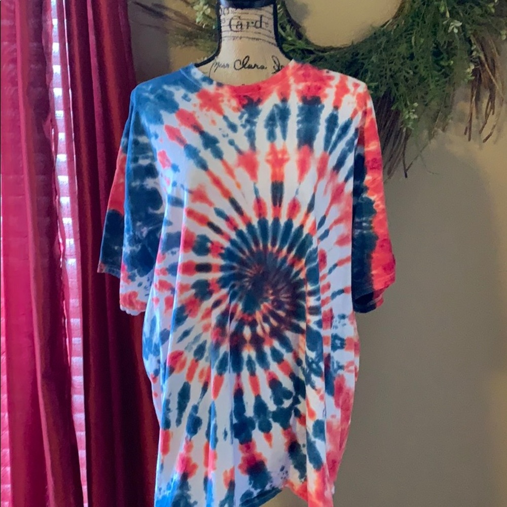 Tie dye short sleeve shirt